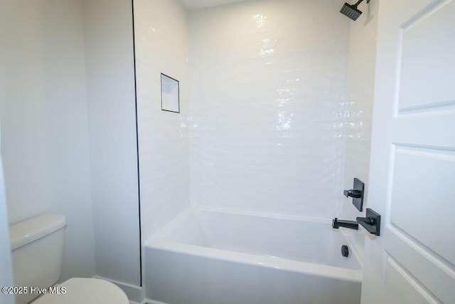 468 Yadkin Rd, Southern Pines, NC 28387 - full bath with toilet and tub / shower combination