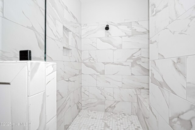 947 Ashburton Rd SE, Bolivia, NC 28422 - full bath featuring tiled shower