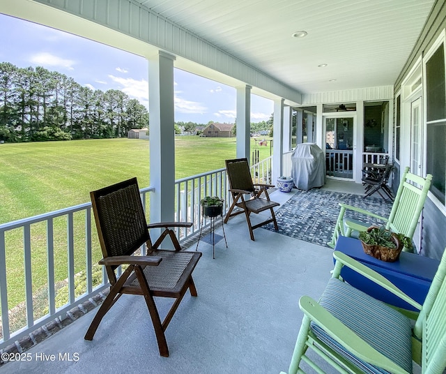 104 Soundside Estates Dr, Grandy, NC 27939 - sunroom with ceiling fan