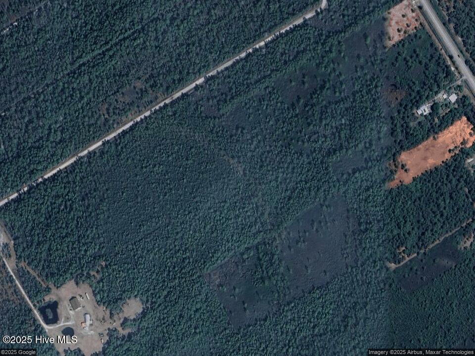 18 Bett Ln, Boiling Spring Lakes, NC 28461