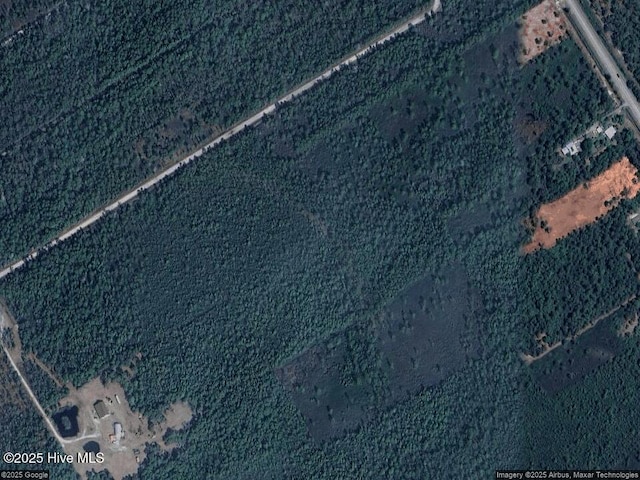 18 Bett Ln, Boiling Spring Lakes, NC 28461