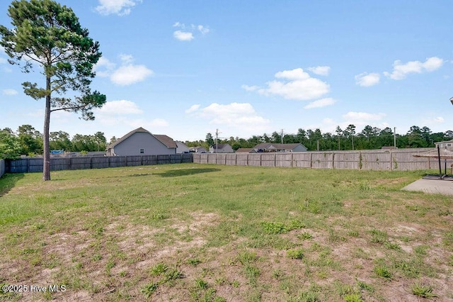 213 Lockwood Ct, Hubert, NC 28539 - view of fenced backyard