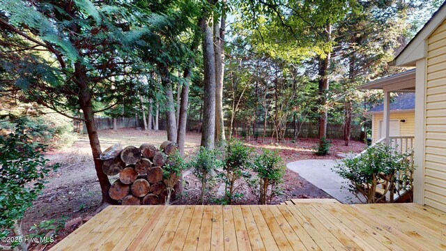 165 Sandhurst Pl, Southern Pines, NC 28387 - wooden terrace with a fenced backyard
