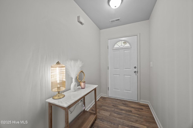 301 Haws Run Rd, Jacksonville, NC 28540 - entryway featuring dark wood-style floors and baseboards