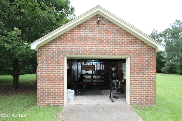 1317 Worthington Ln, Greenville, NC 27858 - detached garage featuring driveway