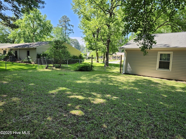 1108 Plymouth Dr, New Bern, NC 28562 - view of yard