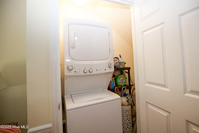940 Linden Rd Unit 19, Pinehurst, NC 28374 - washroom featuring stacked washer and clothes dryer