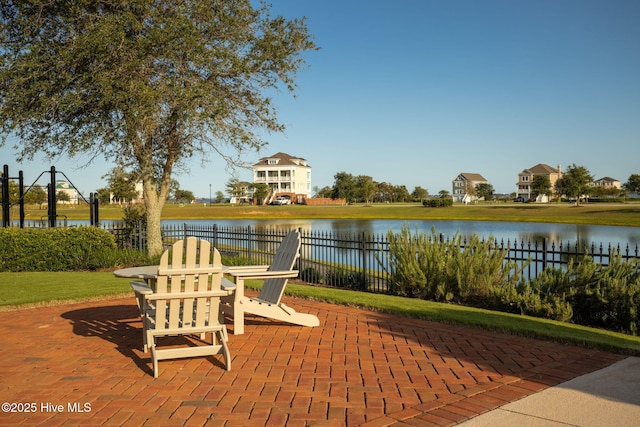 615 Cannonsgate Dr, Newport, NC 28570