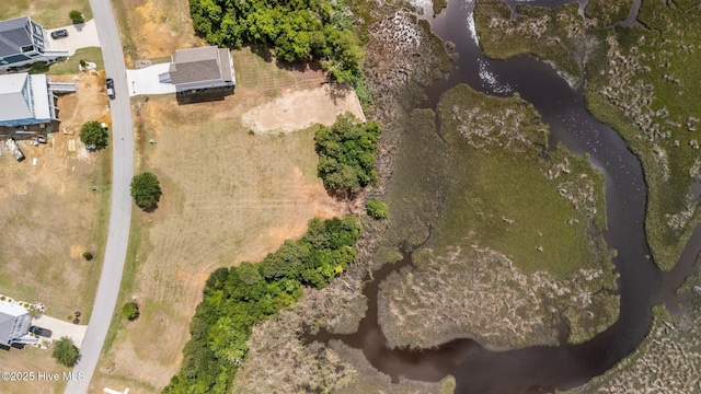 615 Cannonsgate Dr, Newport, NC 28570