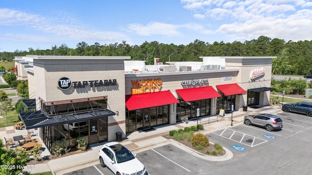 4109 Breezewood Dr Unit 204, Wilmington, NC 28412 - view of commercial location with uncovered parking
