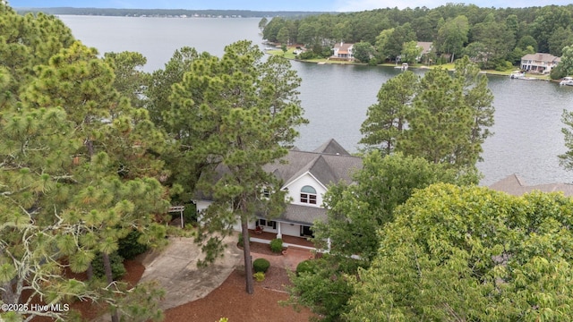 118 Douglas Dr, West End, NC 27376 - aerial view of property and surrounding area with a nearby body of water