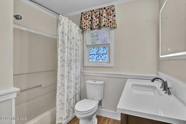 408 N 25th St, Wilmington, NC 28405 - full bath with vanity, ornamental molding, toilet, shower / bath combo, and a wainscoted wall