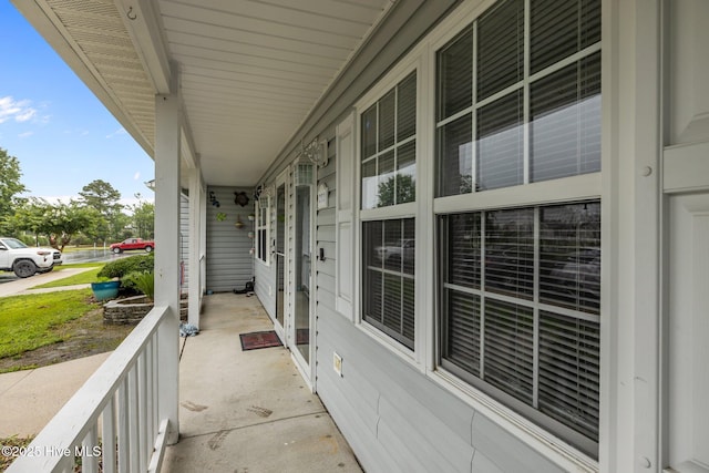 202 Courtyard W, Newport, NC 28570 - view of porch