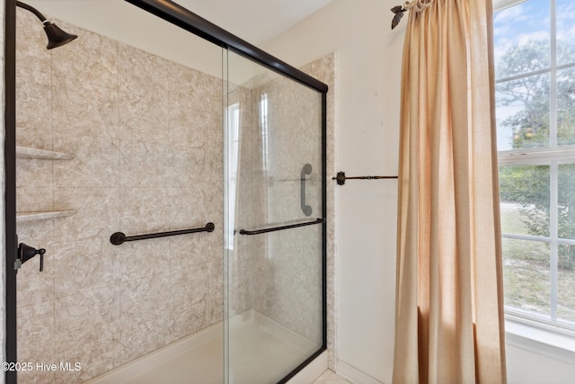 6814 Lipscomb Dr, Wilmington, NC 28412 - full bathroom featuring a shower with shower door