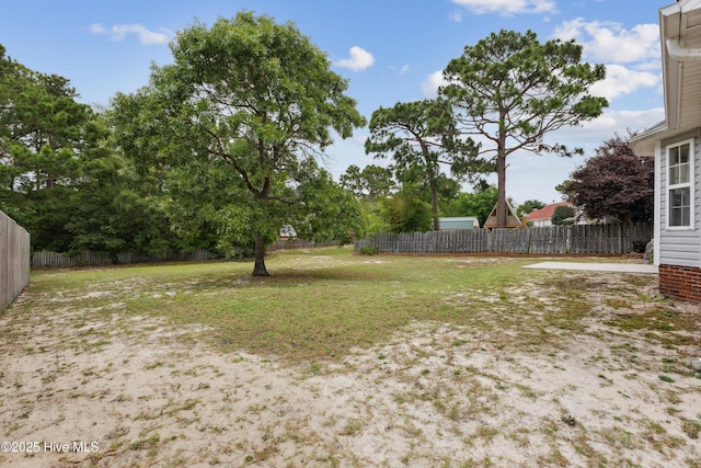 6814 Lipscomb Dr, Wilmington, NC 28412 - view of fenced backyard