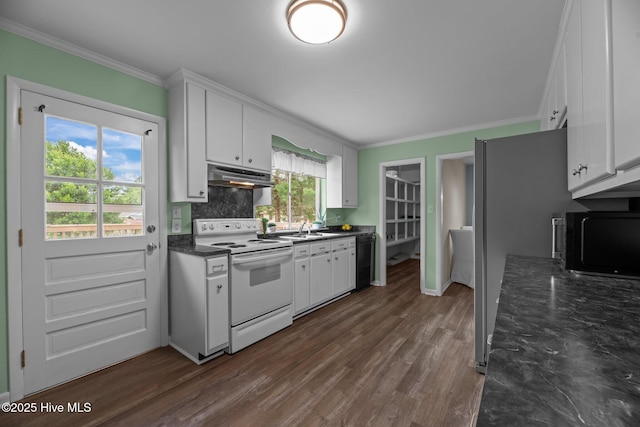 210 Glenburnie Dr, New Bern, NC 28560 - kitchen with black appliances, under cabinet range hood, ornamental molding, a sink, and white cabinets