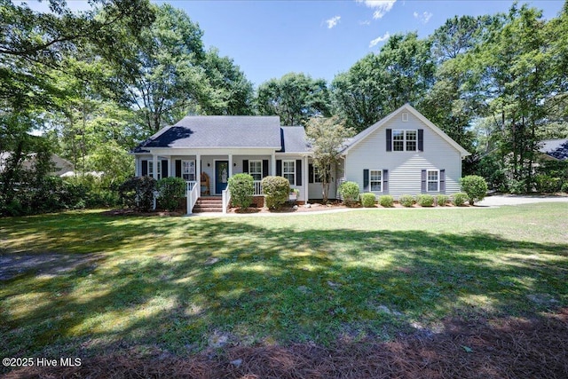 547 Deer Run Rd, New Bern, NC 28562 - view of front of home featuring a porch and a front lawn