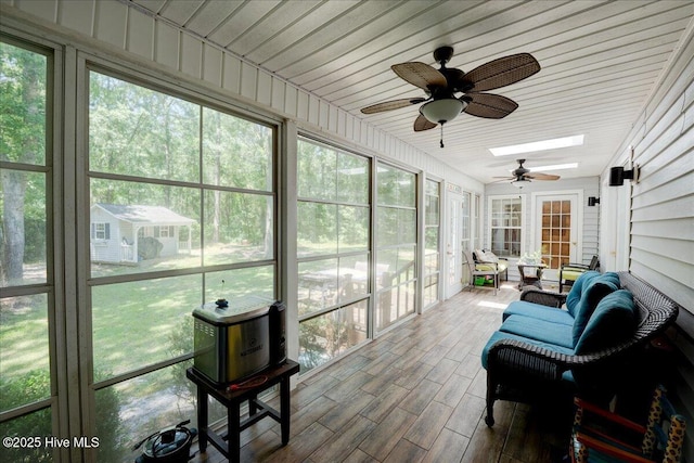 547 Deer Run Rd, New Bern, NC 28562 - sunroom / solarium featuring ceiling fan, plenty of natural light, and a skylight
