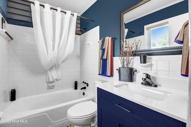 2305 Hardee Rd, Kinston, NC 28504 - full bath with shower / bath combination with curtain and vanity