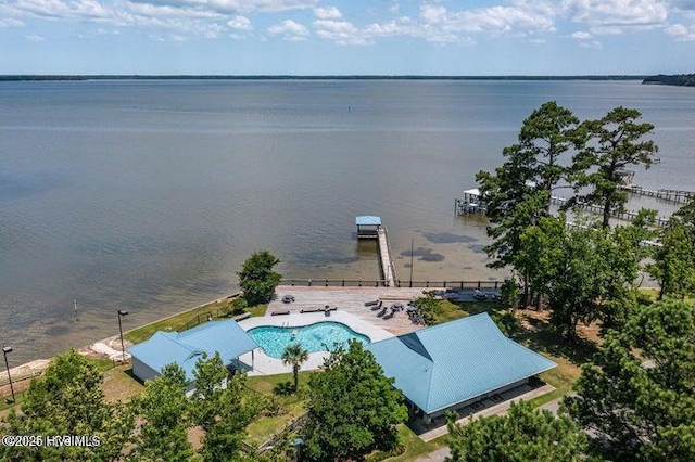 604 Willbrook Cir, Sneads Ferry, NC 28460 - aerial view of a nearby body of water and a pool area