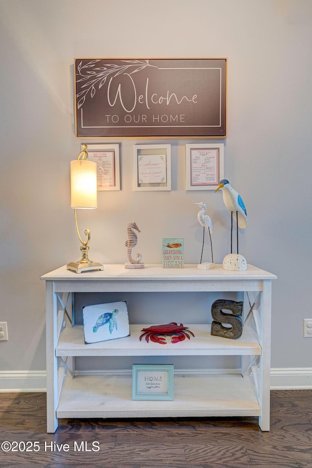 576 Steele Loop, Wilmington, NC 28411 - detailed view of baseboards and wood finished floors