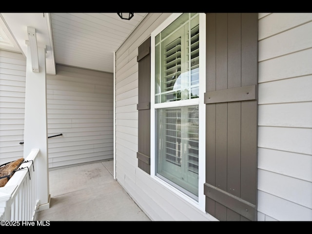 7024 Bonaventure St SW, Ocean Isle Beach, NC 28469 - view of porch