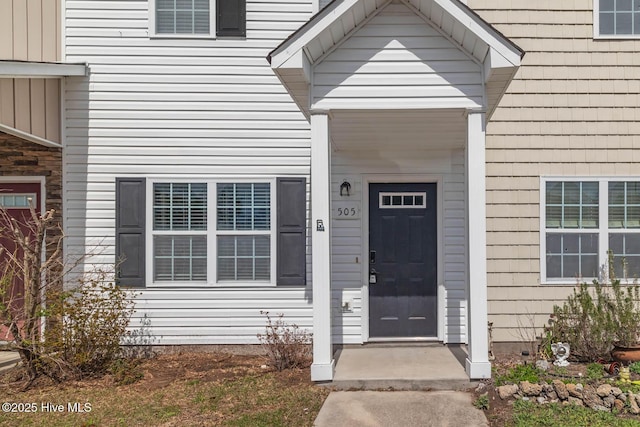 505 Oyster Rock Ln, Sneads Ferry, NC 28460 - view of exterior entry