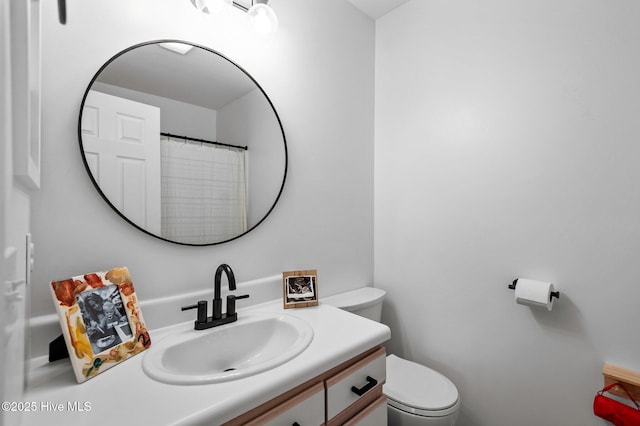 113 Sunshine Ln Unit C8, Winterville, NC 28590 - full bathroom featuring toilet and vanity