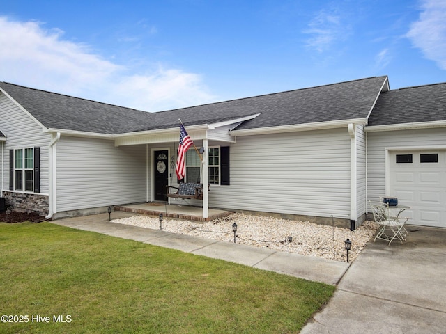 660 Riggs Rd, Hubert, NC 28539 - ranch-style house featuring covered porch, an attached garage, a front yard, roof with shingles, and driveway