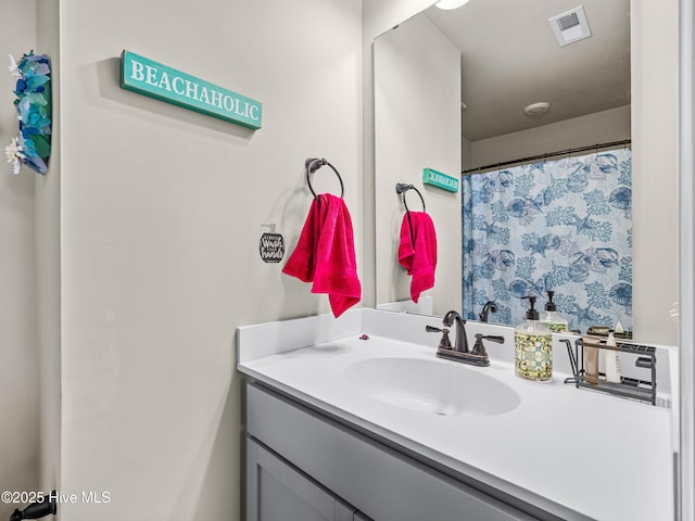 2 Catalina Cir, Swansboro, NC 28584 - full bathroom with vanity