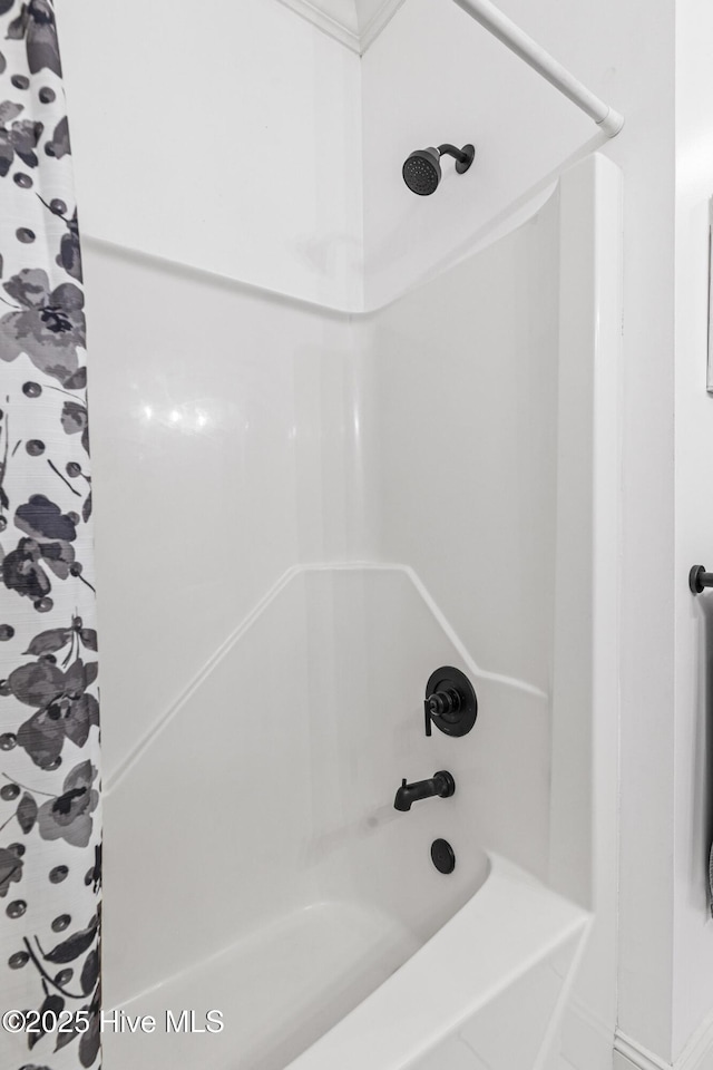 3108 Rivendell Pl, Wilmington, NC 28411 - bathroom featuring shower / tub combo