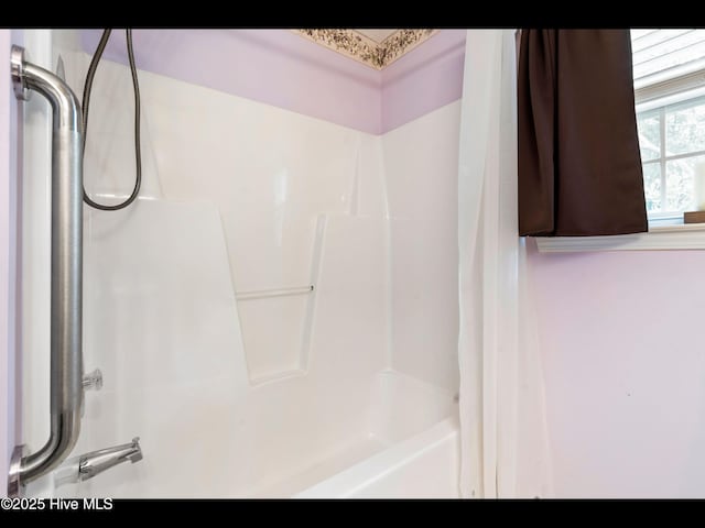 71 Combine Ln SE, Leland, NC 28451 - bathroom featuring bathtub / shower combination