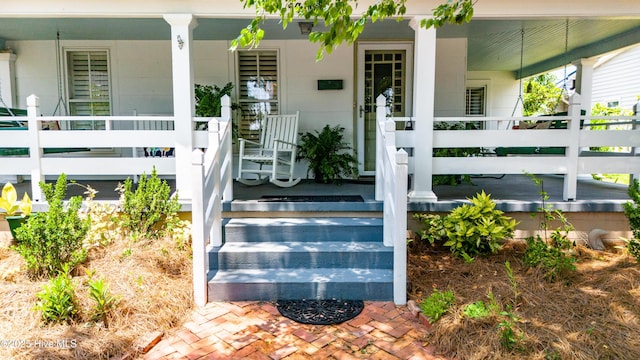 1402 Shepard St, Morehead City, NC 28557 - entrance to property with a porch