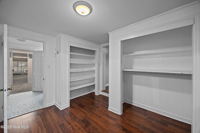 2411 Grace Ave, New Bern, NC 28562 - spacious closet featuring dark wood finished floors