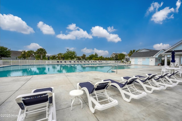 2106 Cass Lake Rd, Calabash, NC 28467 - community pool with a patio area