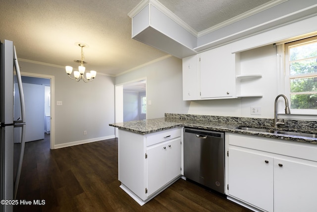 429 Swiss Rd, New Bern, NC 28560 - kitchen with appliances with stainless steel finishes, a sink, a peninsula, dark wood-style floors, and a chandelier