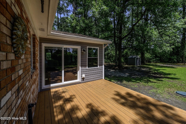 429 Swiss Rd, New Bern, NC 28560 - wooden deck featuring a yard