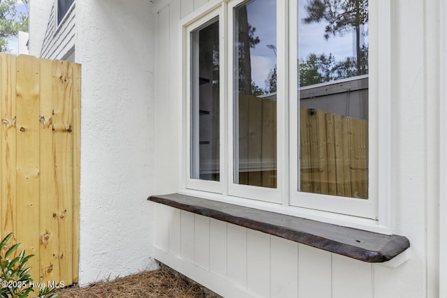 648 Cobblestone Dr, Wilmington, NC 28405 - exterior view of stucco siding