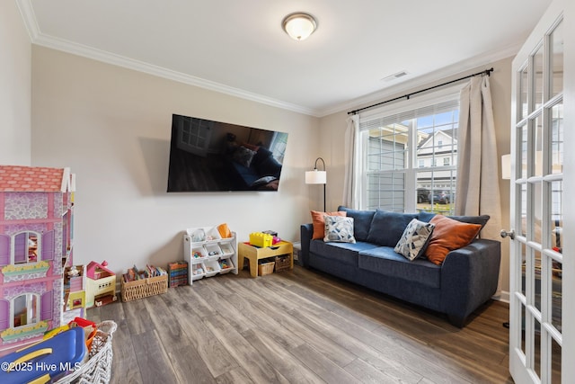 438 Sugar Cove Run, Wilmington, NC 28411 - living room featuring crown molding and wood finished floors