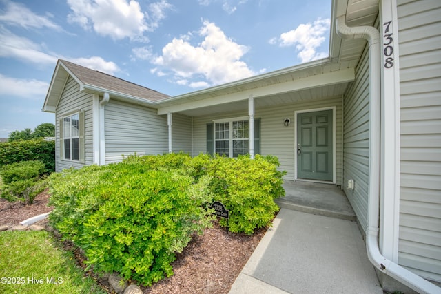 7308 Peppercorn Ct, Wilmington, NC 28411 - doorway to property featuring a shingled roof