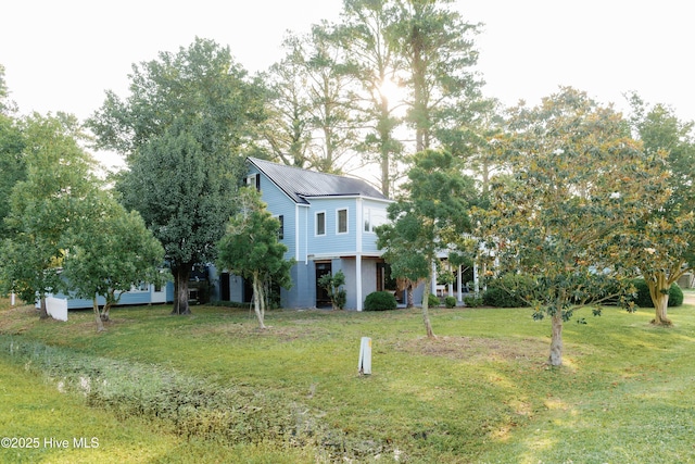 1498 Bayview Rd, Bath, NC 27808 - view of front facade featuring a front lawn and metal roof
