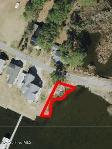 1498 Bayview Rd, Bath, NC 27808 - aerial map of property and surrounding area featuring property parcel outlined