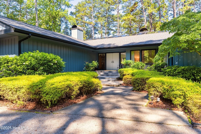 185 Ponte Vedra Dr, Pinehurst, NC 28374 - property entrance with a chimney