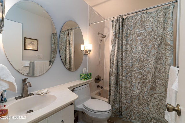 185 Ponte Vedra Dr, Pinehurst, NC 28374 - bathroom featuring vanity and shower / bath combo