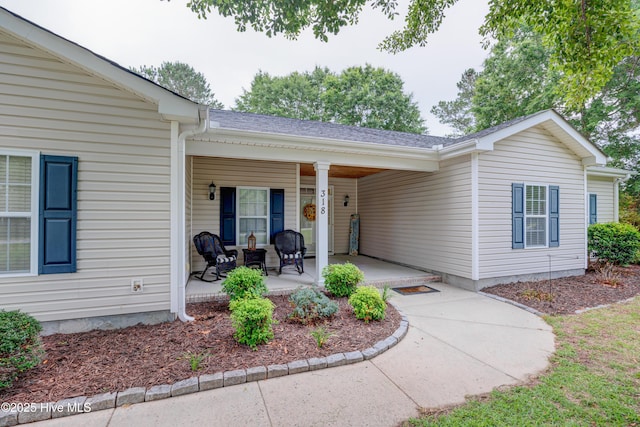 318 Winding Creek Rd, Rocky Point, NC 28457 - entrance to property featuring a porch