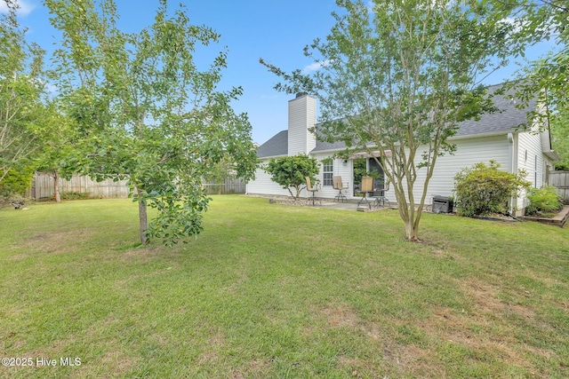 422 Point View Ct, Wilmington, NC 28411 - view of yard featuring a patio