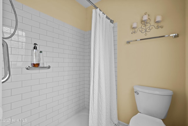 7100 Farrington Farms Dr, Wilmington, NC 28411 - full bath featuring a tile shower and toilet