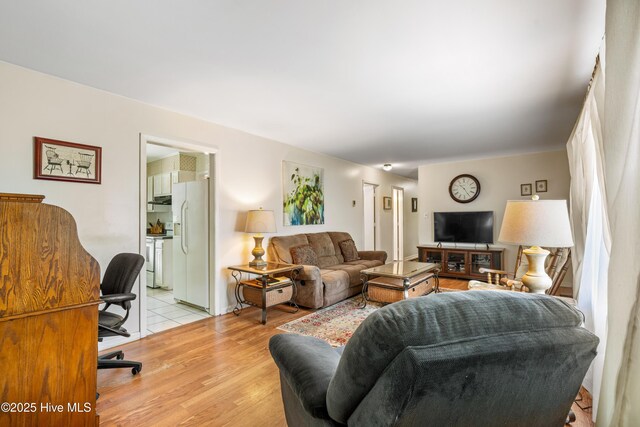 525 Mohican Trl, Wilmington, NC 28409 - living room with light wood-type flooring