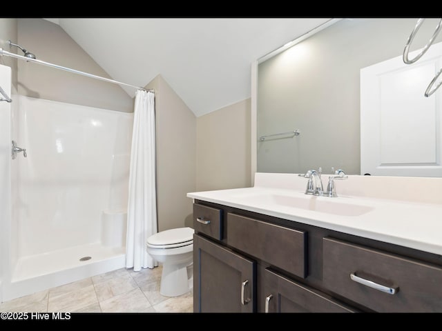 2385 Red Birch Trl NE, Leland, NC 28451 - full bath featuring toilet, lofted ceiling, vanity, and a shower with curtain