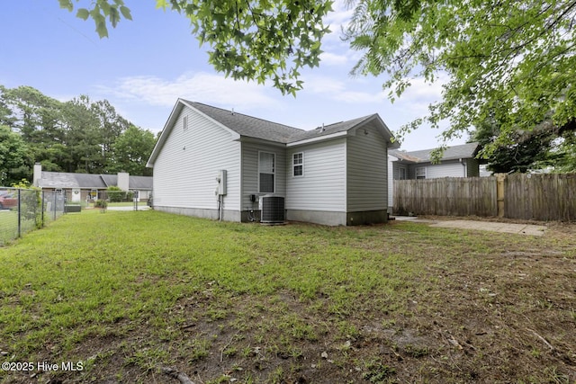 219 Live Oak Ct, Midway Park, NC 28544 - rear view of house with cooling unit